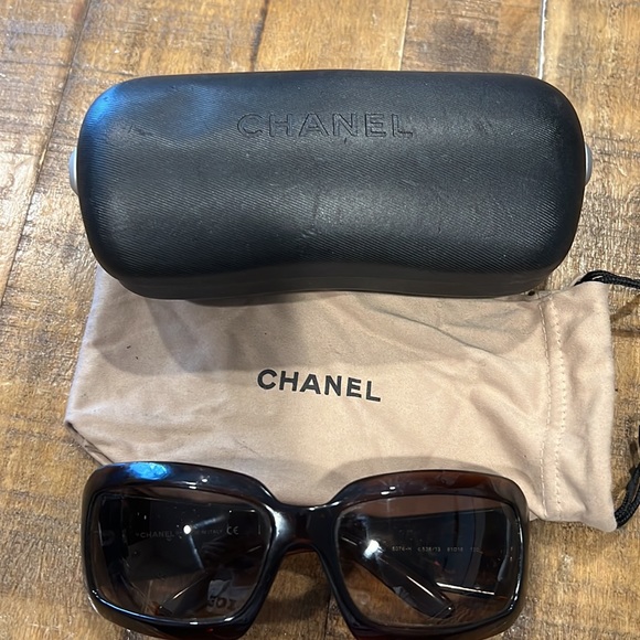CHANEL Sunglasses Brown with Mother of Pearl CC logo model 5076-H. - Picture 5 of 9